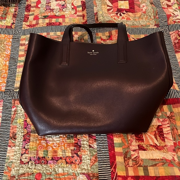 Kate Spade reversible tote - EUC - plum and golden brown ~ purchase gets a gift - Picture 4 of 12